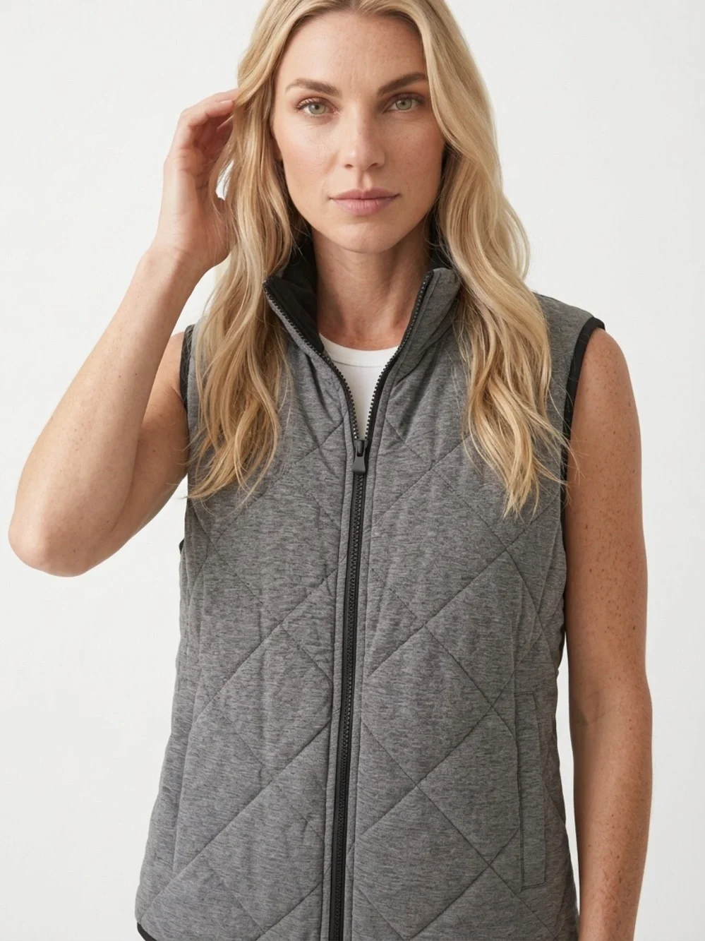 Banana Republic Unisex Large Gray Quilted/Water Resist Vest  Excellent Condition
